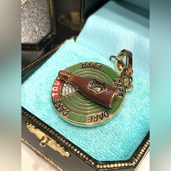 Juicy Couture Jewelry - NWT Vintage JUICY COUTURE RARE Spin the Bottle SPINNER Gold Rhinestone Y2K Charm